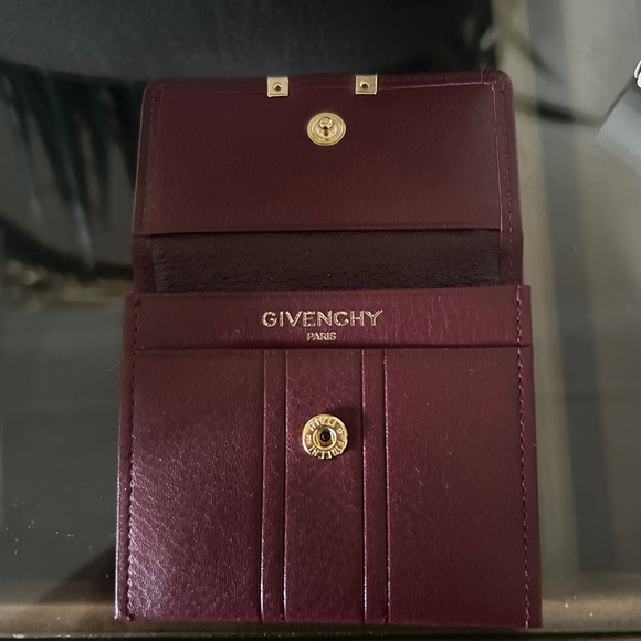 Givenchy  small pouch - Picture 4 of 6